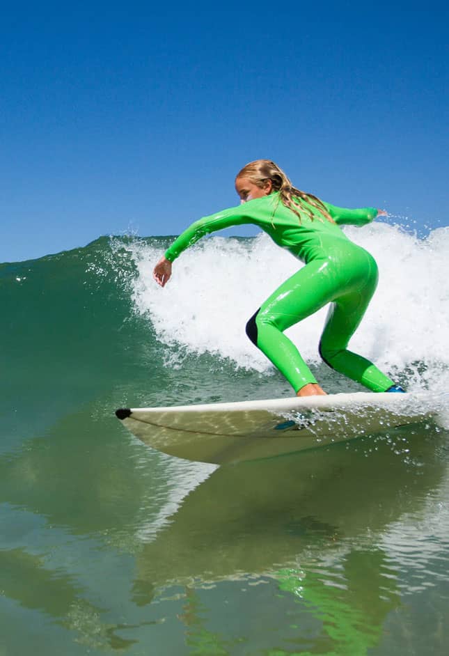 découvrez l'univers de l'énergie surf : un mélange parfait entre passion pour les vagues et respect de l'environnement. apprenez comment surfer tout en utilisant des techniques durables, des conseils pratiques et des innovations vertes pour profiter pleinement des joies de la glisse sans nuire à notre planète.