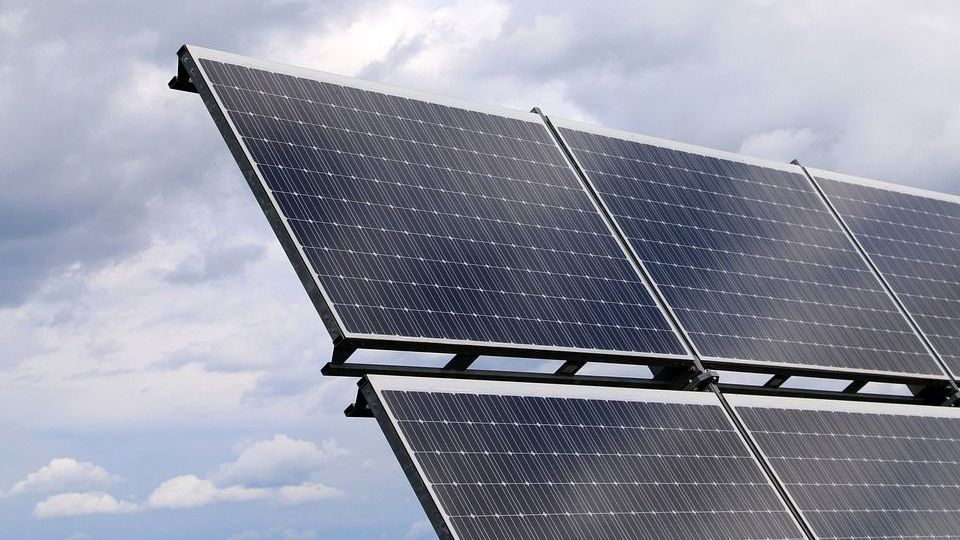 découvrez les solutions innovantes d'engie pour l'installation de panneaux solaires. réduisez votre facture d'énergie et contribuez à la transition énergétique avec des équipements performants et écologiques. optez pour une énergie renouvelable et faites un geste pour l'environnement.