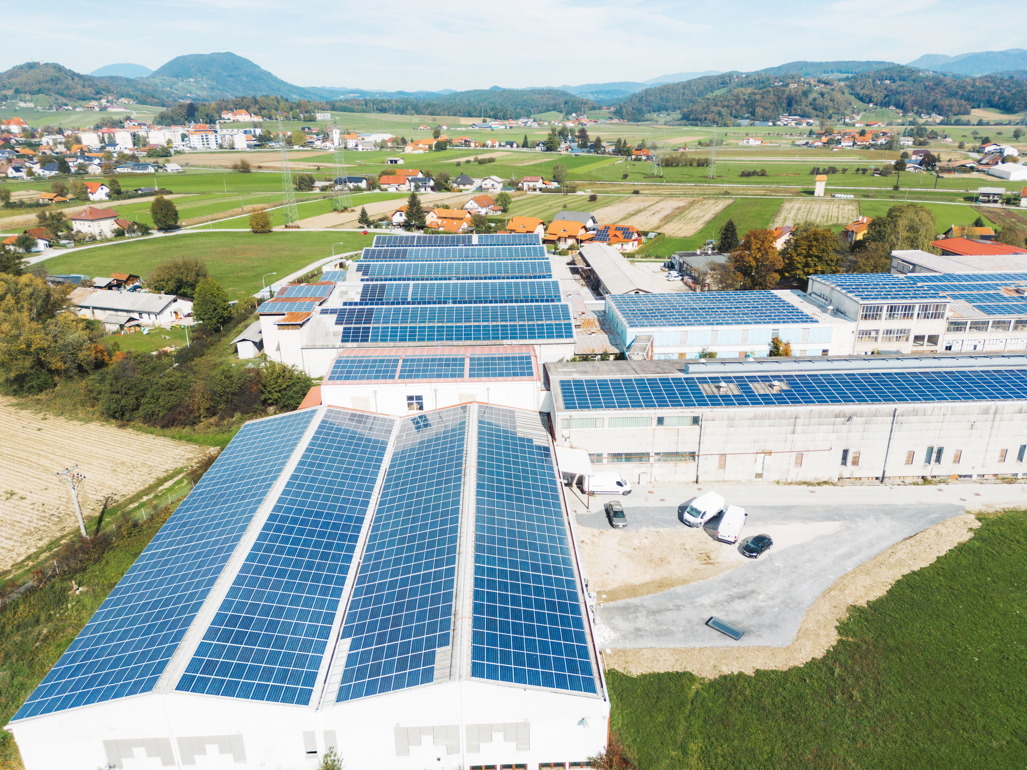 découvrez notre entreprise solaire, spécialisée dans la conception et l'installation de panneaux photovoltaïques. profitez des énergies renouvelables pour réduire votre facture d'électricité et contribuer à un avenir durable.