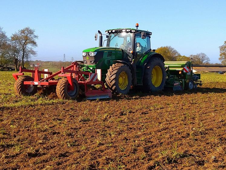 obtenez une estimation précise de la valeur de vos terres agricoles. notre service d'estimation agricole vous aide à évaluer vos actifs en fonction des dernières tendances du marché et des conditions locales, vous assurant ainsi des décisions éclairées pour votre exploitation.