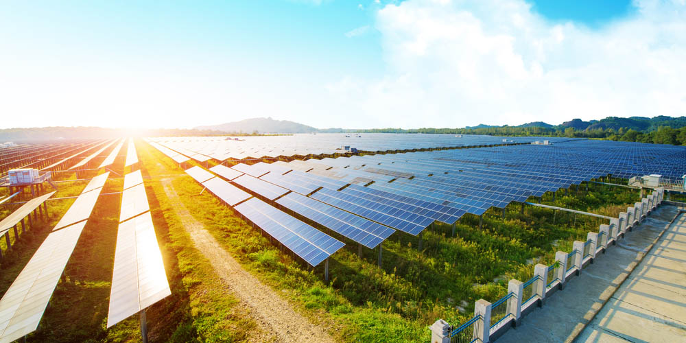 découvrez notre étude approfondie sur les panneaux photovoltaïques (pv), incluant les dernières tendances, analyses de marché, et technologies innovantes. informez-vous sur les avantages, les coûts et l'impact environnemental de l'énergie solaire pour prendre des décisions éclairées.