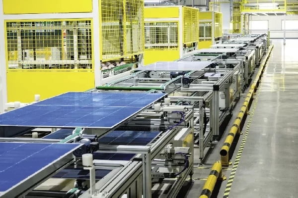 découvrez le processus de fabrication des panneaux solaires, de la conception à la production, et apprenez comment ces technologies innovantes contribuent à un avenir durable en utilisant l'énergie solaire.
