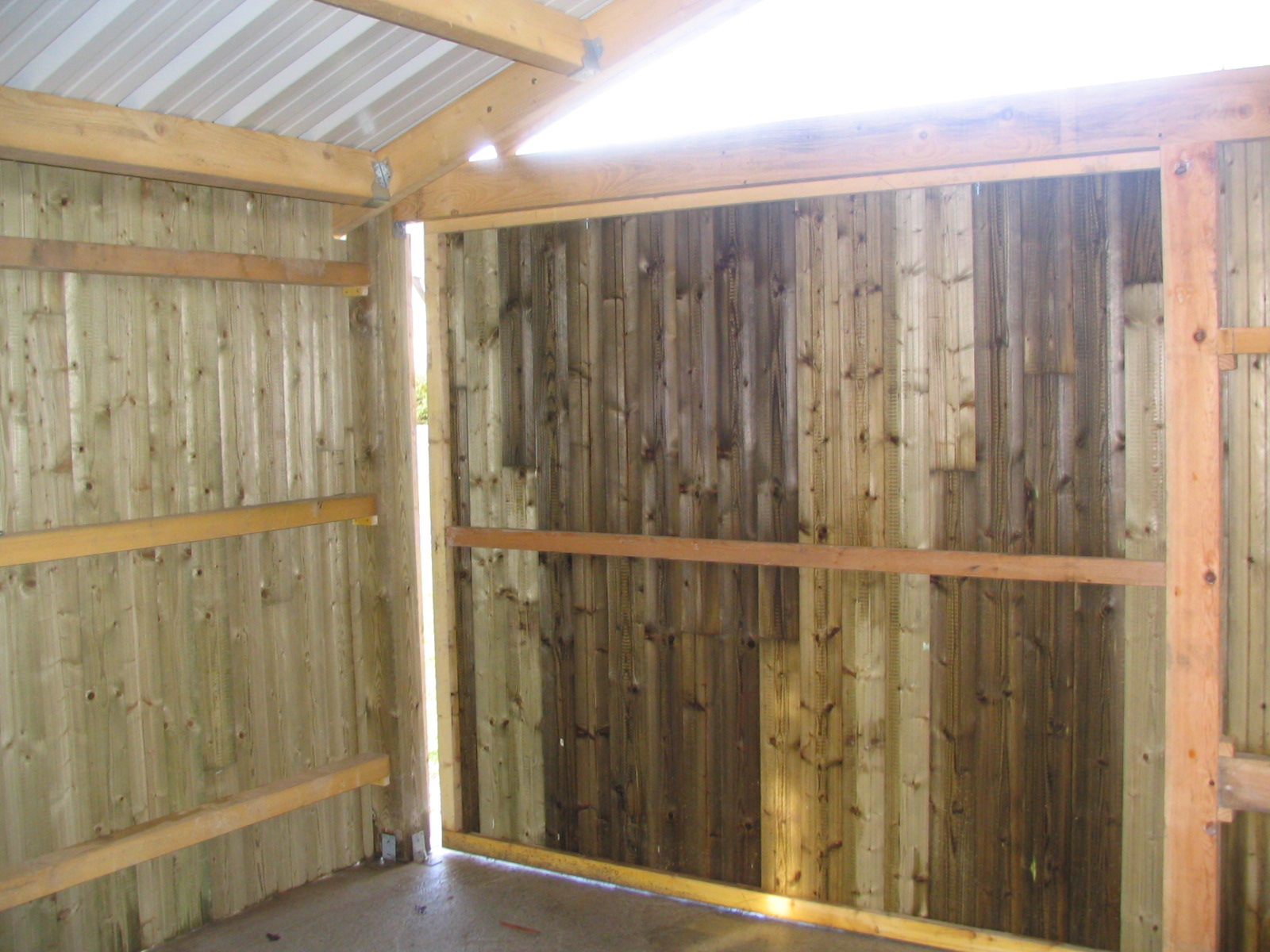 découvrez comment fabriquer un hangar en bois sur mesure pour vos besoins de rangement. suivez notre guide étape par étape et profitez de conseils pratiques pour réaliser votre projet en toute simplicité.