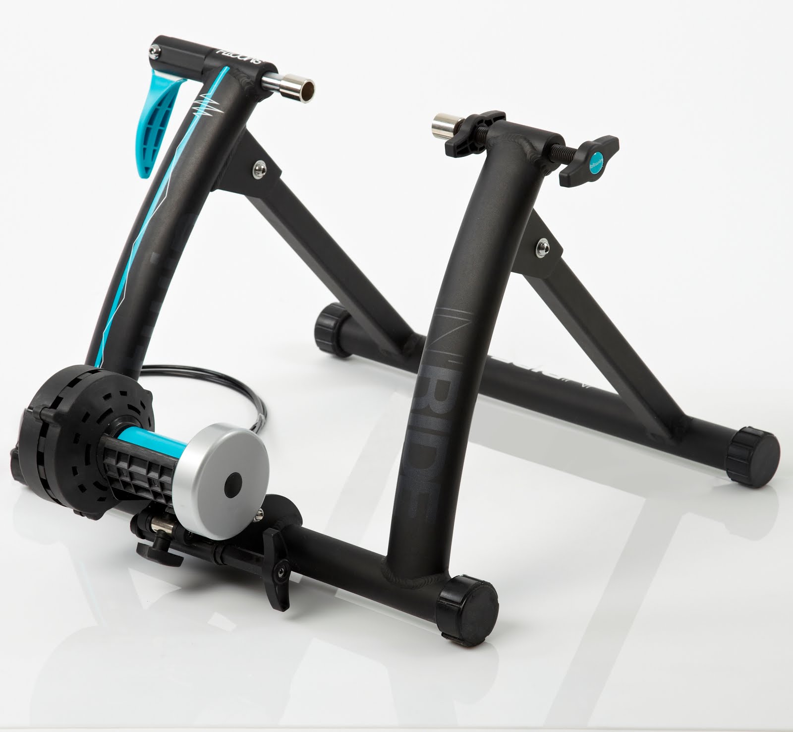 découvrez le vélo générateur, une innovation écologique qui transforme l'énergie de votre pédalage en électricité. alliez fitness et développement durable tout en contribuant à une planète plus verte.