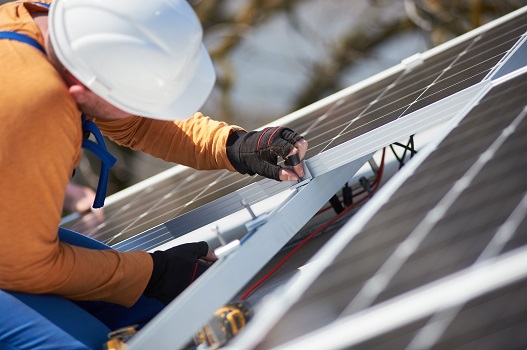découvrez notre formation qualisol, spécialisée dans les énergies renouvelables. apprenez à maîtriser les technologies solaires et à certifier vos compétences dans le secteur durable pour un avenir plus éco-responsable.
