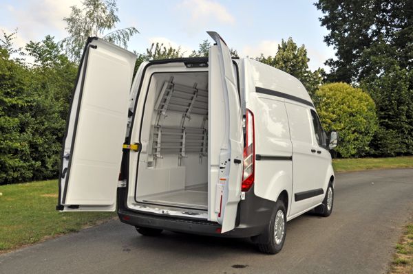 découvrez notre sélection de frigos pour fourgons, idéaux pour conserver vos aliments au frais lors de vos voyages. nos modèles compacts et efficaces s'adaptent parfaitement à votre véhicule, alliant performance et praticité pour une expérience nomade réussie.