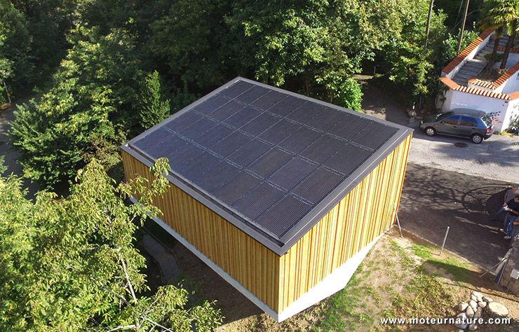 découvrez notre garage solaire, une solution innovante et écologique pour abriter votre véhicule tout en générant de l'énergie propre. optez pour un garage qui allie confort, durabilité et économies d'énergie.