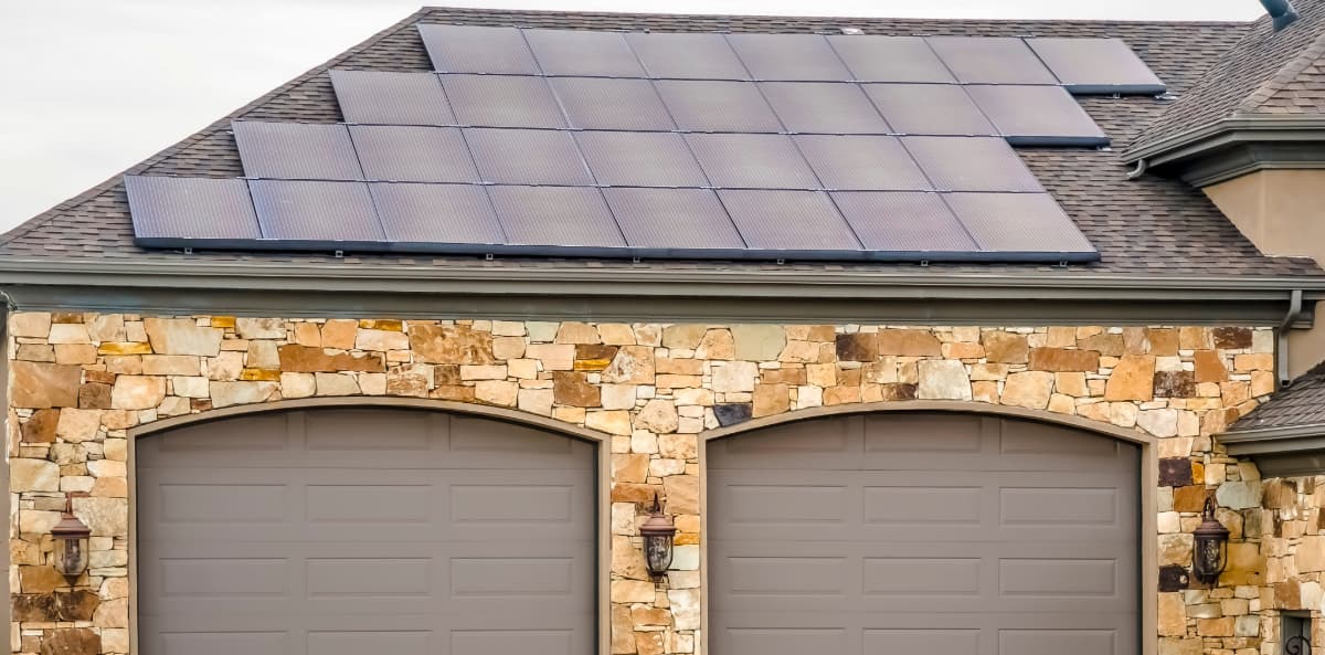 découvrez notre garage solaire innovant, conçu pour maximiser l'énergie solaire et réduire votre empreinte carbone. profitez d'une solution éco-responsable pour abriter votre véhicule tout en contribuant à la transition énergétique. optez pour un garage qui allie fonctionnalité et respect de l'environnement.
