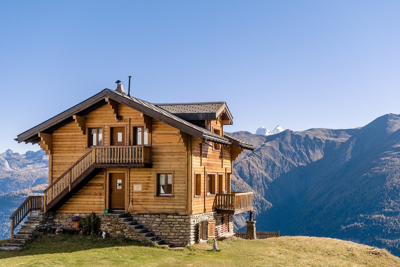 découvrez notre gîte montagne, un havre de paix niché au cœur des paysages majestueux. profitez d'un séjour relaxant en pleine nature, avec des activités de randonnée, de ski et de détente. vivez une expérience inoubliable entre amis ou en famille dans un cadre chaleureux et convivial.