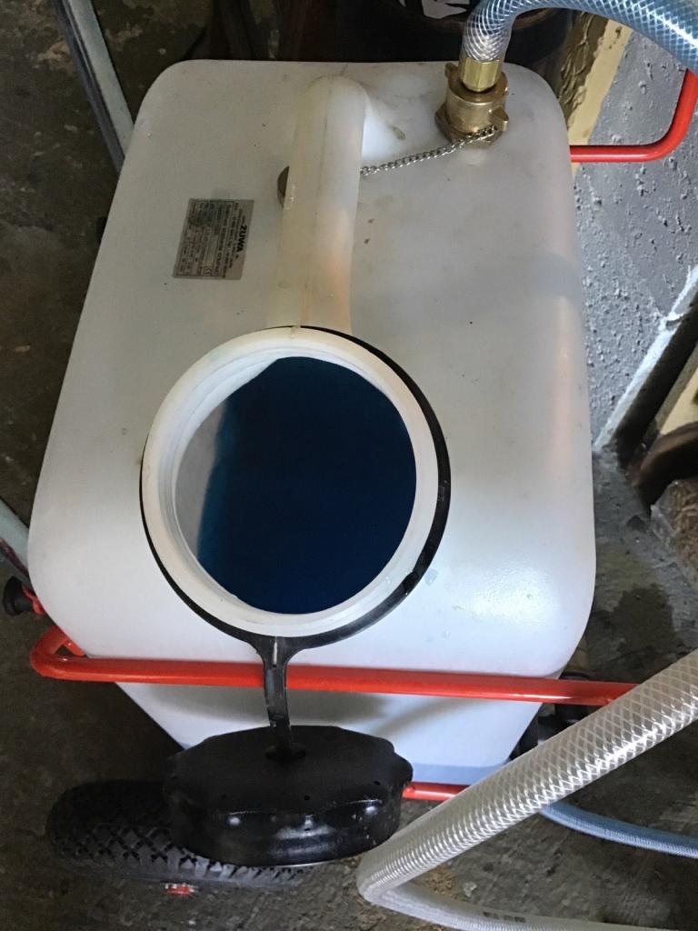 découvrez les avantages du glycole solaire, un fluide essentiel pour optimiser la performance des systèmes solaires thermiques. apprenez comment ce composé assure une efficacité énergétique maximale tout en protégeant vos installations contre le gel et la corrosion.
