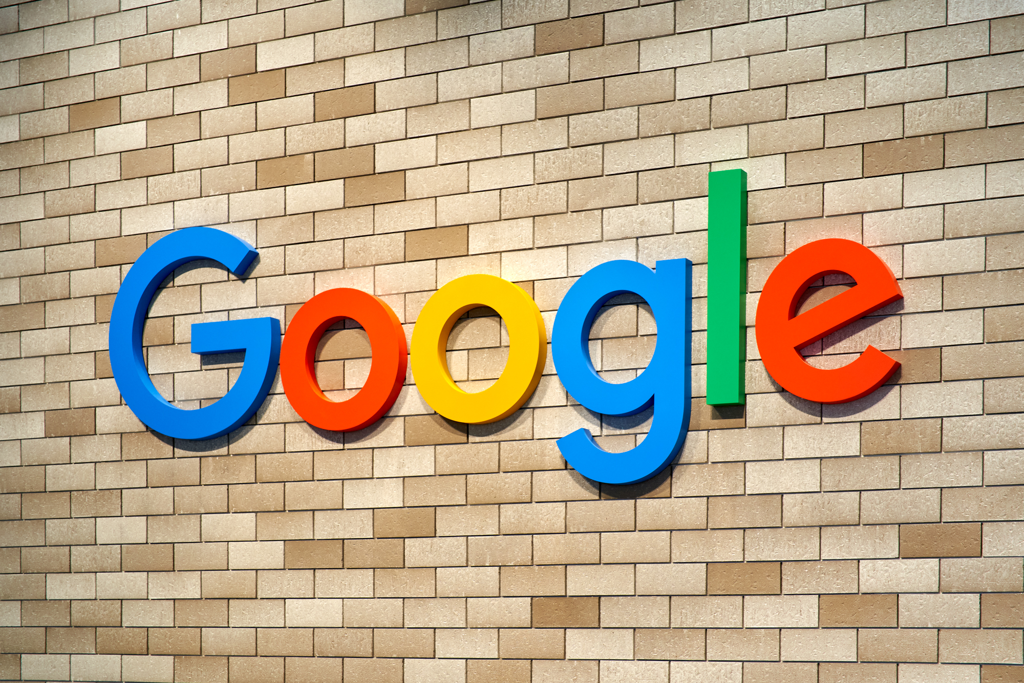 découvrez google, le moteur de recherche incontournable qui vous aide à trouver rapidement les informations dont vous avez besoin en quelques clics. explorez ses fonctionnalités variées, de la recherche d'images aux actualités en passant par les services intégrés comme google maps et google drive.