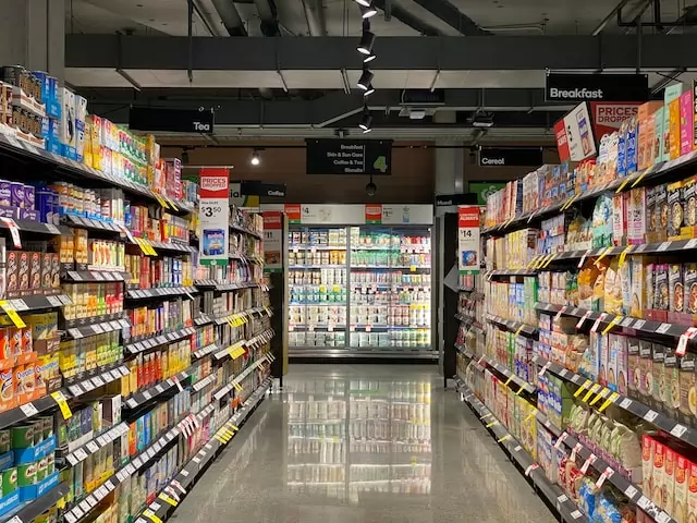 découvrez notre grande surface proche de chez vous, offrant une large sélection de produits alimentaires, d'articles ménagers et de services adaptés à vos besoins quotidiens. profitez de promotions exclusives et d'une expérience de shopping agréable.