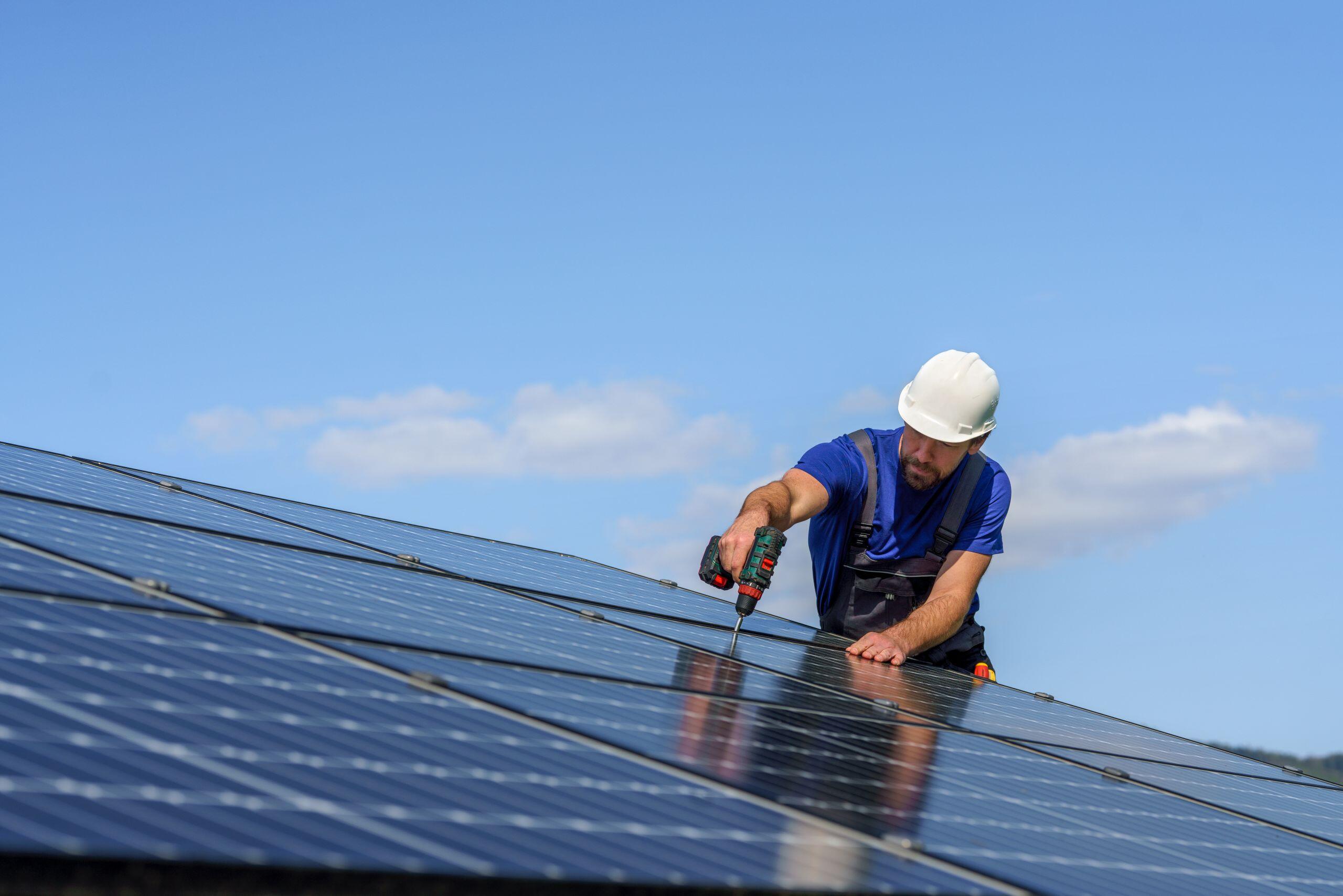 découvrez notre guide photovoltaïque complet pour tout savoir sur l'énergie solaire. apprenez à choisir les meilleurs panneaux, à optimiser votre installation et à comprendre les avantages écologiques et économiques du photovoltaïque. transformez votre maison en source d'énergie renouvelable !