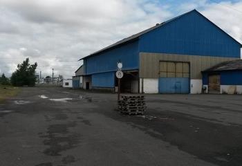 découvrez une opportunité unique avec ce hangar à vendre, idéal pour vos projets de stockage, d'entreposage ou d'industrie. explorez les caractéristiques, la superficie et l'emplacement avantageux de ce bien qui répondra à tous vos besoins.
