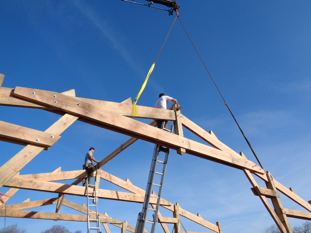 découvrez notre sélection de hangars en bois, alliant esthétisme et fonctionnalité. idéaux pour le rangement, le stockage ou la création d'un espace de loisirs, nos hangars s'intègrent parfaitement dans votre jardin. optez pour une solution durable et écologique pour vos besoins d'aménagement extérieur.