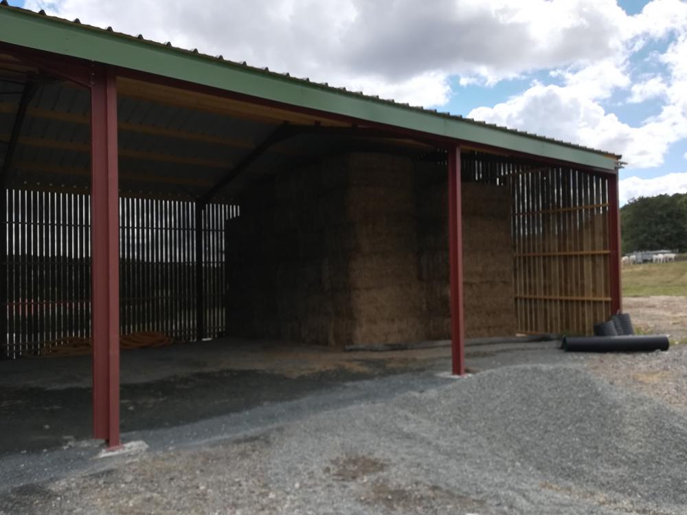 découvrez nos hangars de stockage idéals pour toute votre marchandise. offrez à vos biens un espace sécurisé et accessible, avec des solutions adaptées à vos besoins. optez pour la flexibilité et la tranquillité d'esprit avec nos installations modernes.