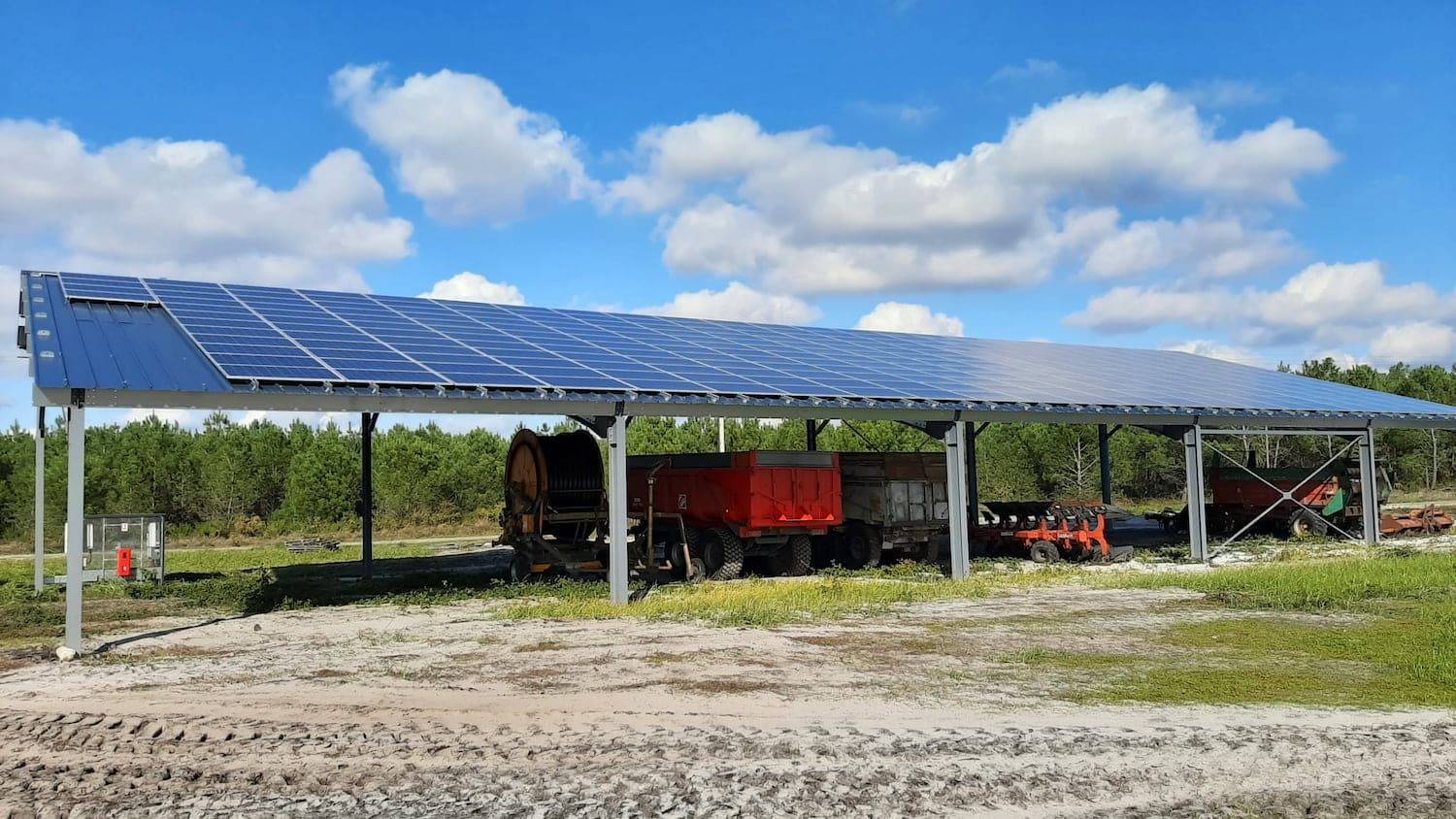 découvrez l'univers des hangars : structures polyvalentes idéales pour le stockage, l'agriculture ou les loisirs. apprenez comment choisir le bon hangar, son entretien et ses diverses applications. optimisez votre espace avec des solutions adaptées à vos besoins.