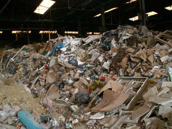 découvrez tout sur les hangars illégaux : leurs implications juridiques, les risques associés et les mesures à prendre pour les éviter. informez-vous sur la réglementation en vigueur et comment préserver votre propriété.