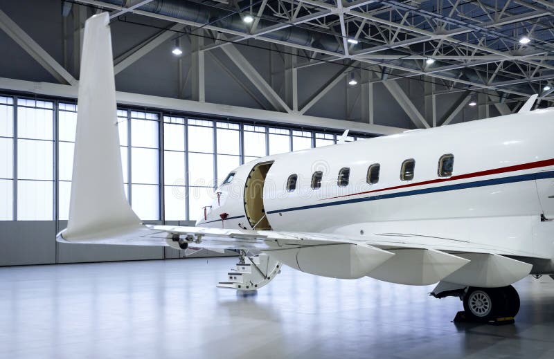 découvrez notre hangar privé, l'espace idéal pour votre stockage sécurisé et votre matériel précieux. profitez d'une accessibilité optimale et de conditions de conservation optimales dans un environnement protégé.