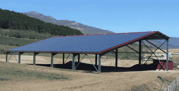 découvrez comment un hangar solaire particulier peut transformer votre espace en une source d'énergie durable et économique. optimisez votre consommation d'énergie tout en contribuant à la protection de l'environnement grâce à une solution adaptée à vos besoins.