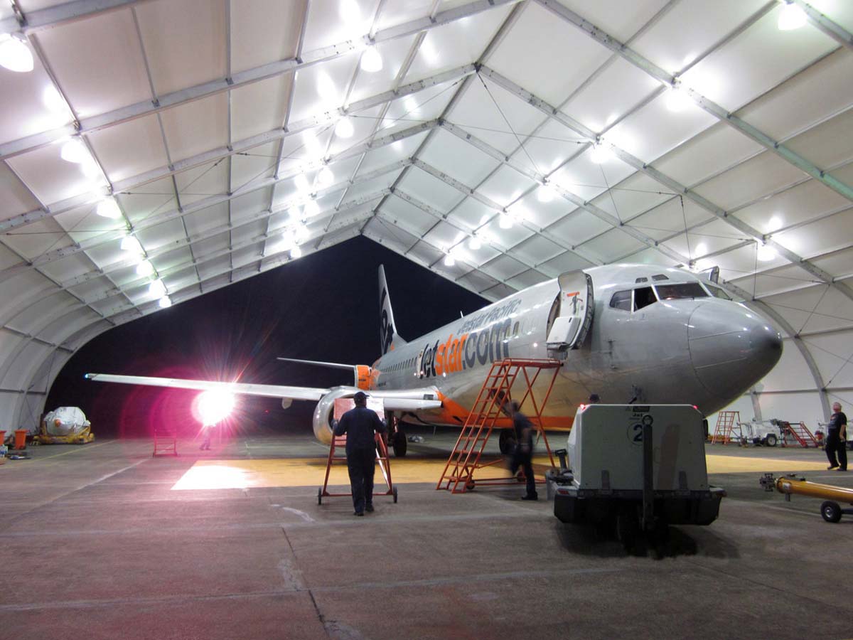 découvrez notre large sélection de hangars adaptés à tous vos besoins de stockage et d'abri. que ce soit pour des usages agricoles, industriels ou privés, trouvez le hangar idéal et sécurisé pour protéger vos biens des intempéries.