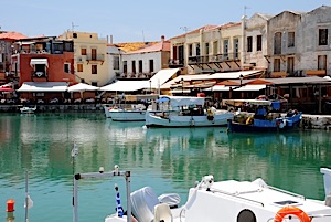 découvrez l'heure à crète, l'île magnifique de la grèce, où le temps semble s'arrêter entre plages ensoleillées et paysages enchanteurs. explorez les horaires locaux et plongez dans l'authenticité de cette destination méditerranéenne.
