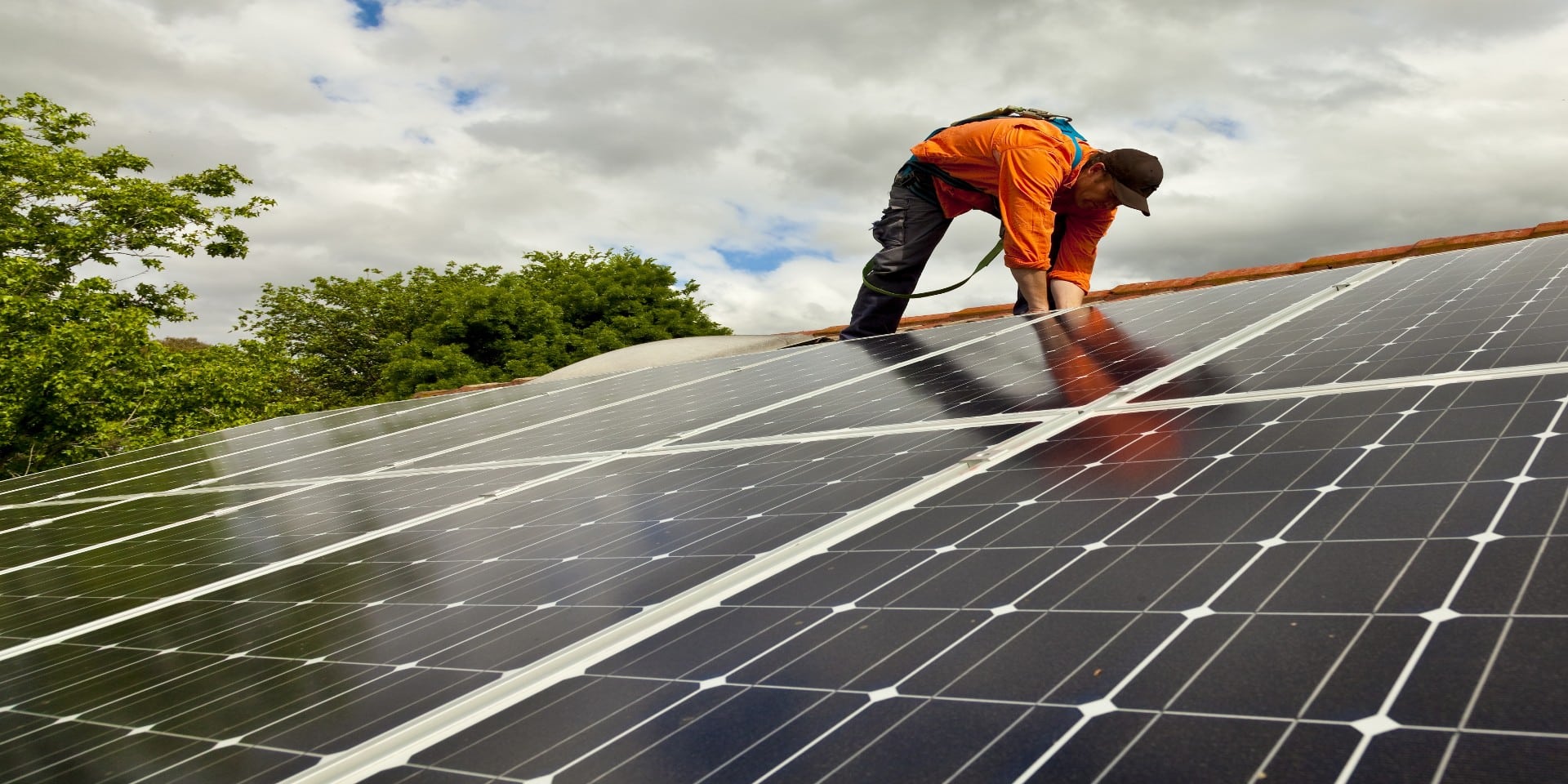 découvrez les principaux inconvénients des panneaux photovoltaïques. informez-vous sur les coûts d'installation, la dépendance aux conditions climatiques, et les problématiques de recyclage pour prendre une décision éclairée sur l'utilisation de l'énergie solaire.