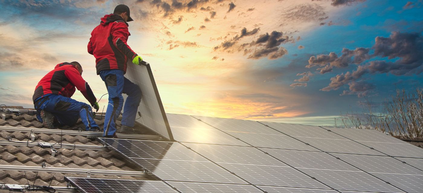 découvrez tout sur le salaire d'un installateur photovoltaïque en france : échelles de rémunération, facteurs influençant le salaire, et perspectives d'évolution dans ce secteur dynamique de l'énergie renouvelable.