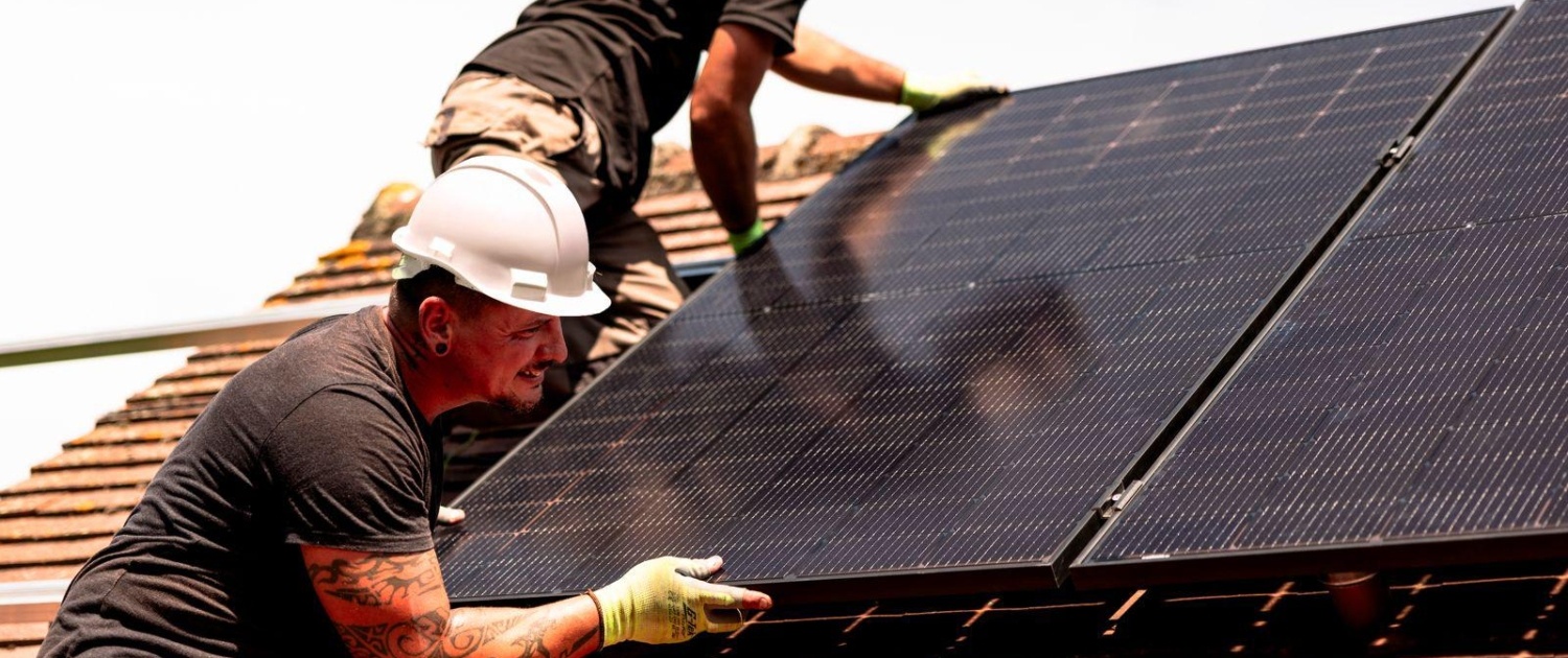 découvrez nos services d'installation de systèmes photovoltaïques, garantissant une énergie propre et renouvelable pour votre maison ou entreprise. profitez d'une expertise locale et d'un accompagnement personnalisé du choix de l'équipement à sa mise en service.