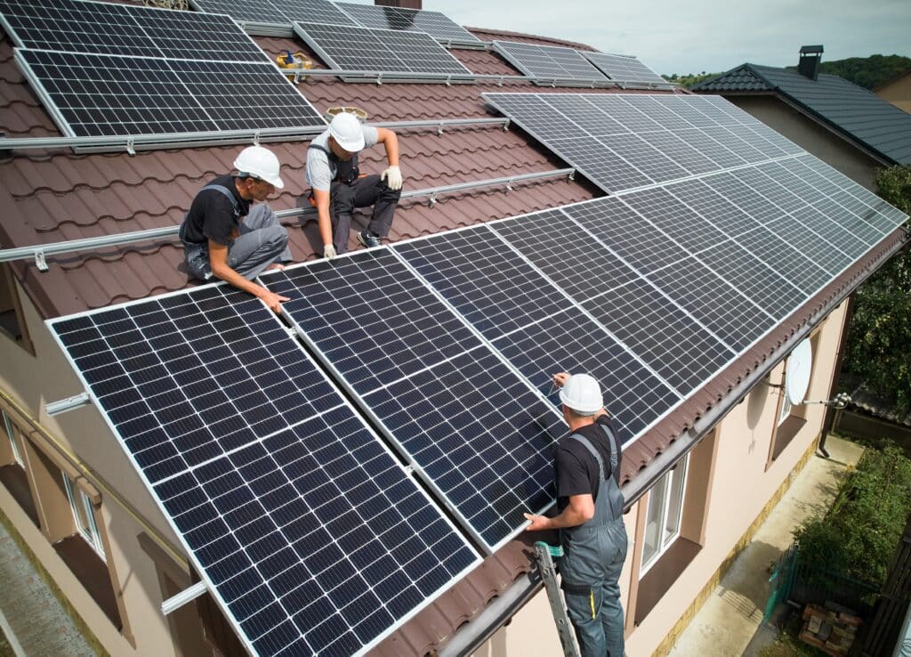 découvrez les meilleurs installateurs solaires en gironde pour profiter d'une énergie renouvelable et durable. obtenez des conseils personnalisés, des devis gratuits et des installations de panneaux solaires de qualité pour réduire votre facture d'électricité tout en préservant l'environnement.
