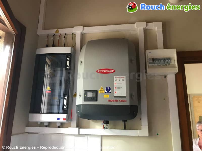 découvrez notre guide complet sur l'installation d'un onduleur, incluant des conseils pratiques et des étapes détaillées pour garantir un fonctionnement optimal de votre système électrique.