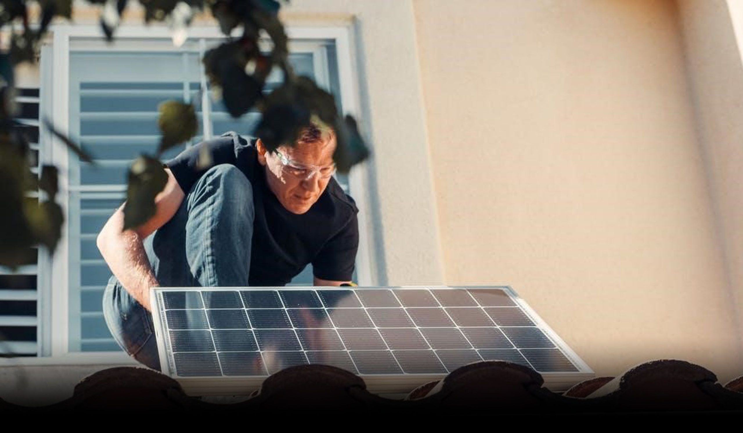 découvrez comment installer vous-même des panneaux solaires et bénéficier d'une énergie renouvelable à moindre coût. suivez notre guide étape par étape pour réaliser votre installation en toute simplicité et profiter d'une énergie verte.