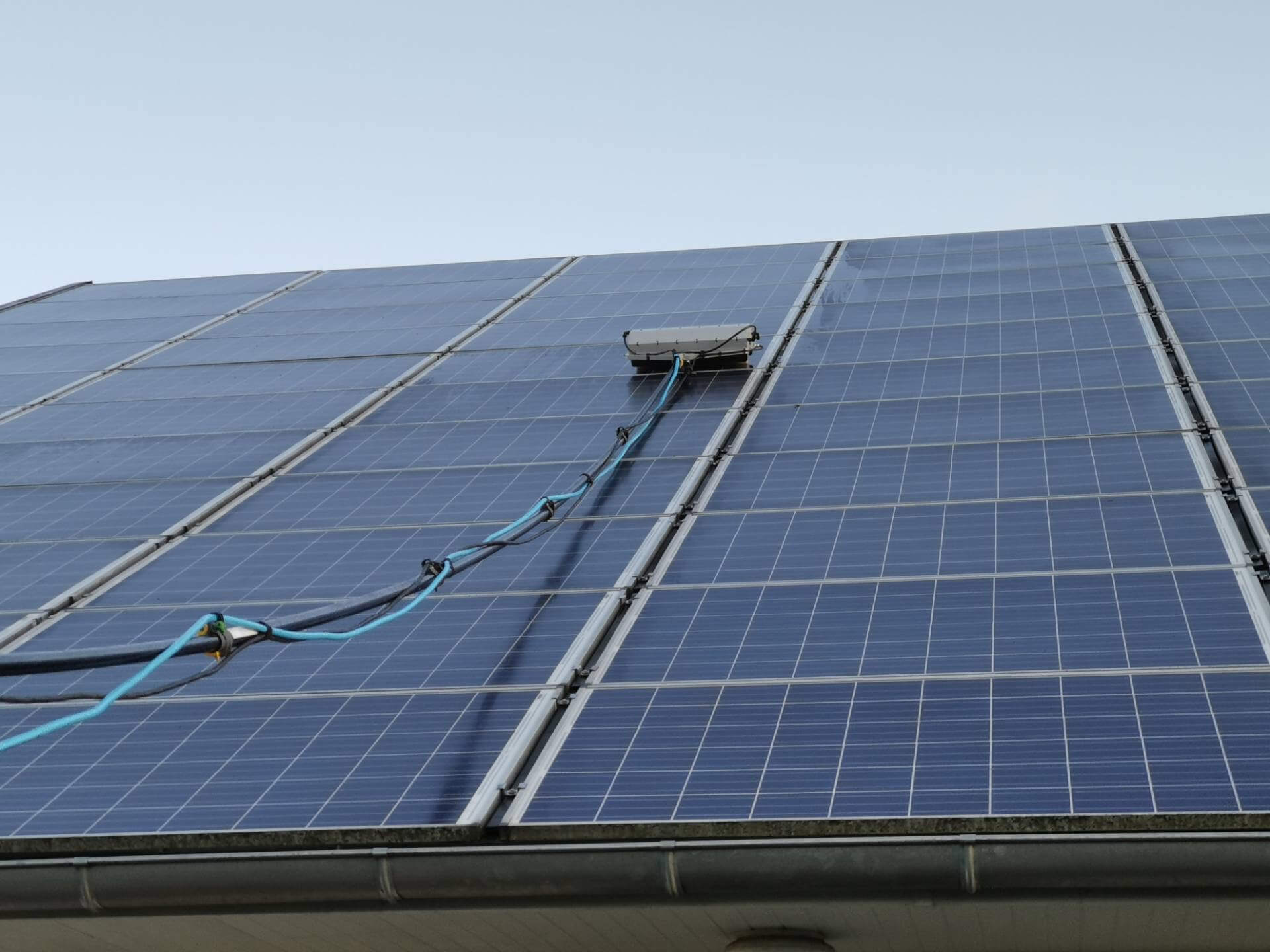 découvrez les avantages de l'installation photovoltaïque pour réduire vos factures d'électricité et contribuer à la protection de l'environnement. optez pour une solution énergétique durable et économique grâce à nos services d'experts.