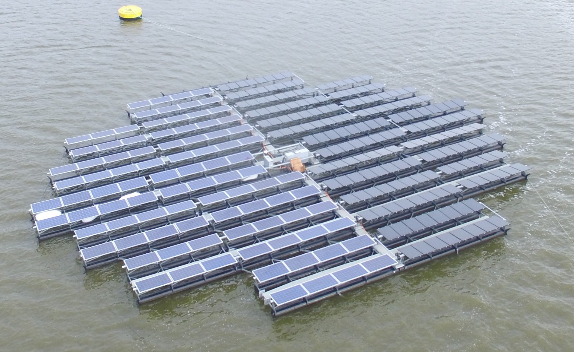 découvrez notre ferme solaire, un projet innovant dédié à la production d'énergie verte. profitez d'une solution durable et écologique, réduisant votre empreinte carbone tout en soutenant une agriculture responsable. rejoignez-nous dans notre engagement pour un avenir énergétique plus propre et respectueux de l'environnement.