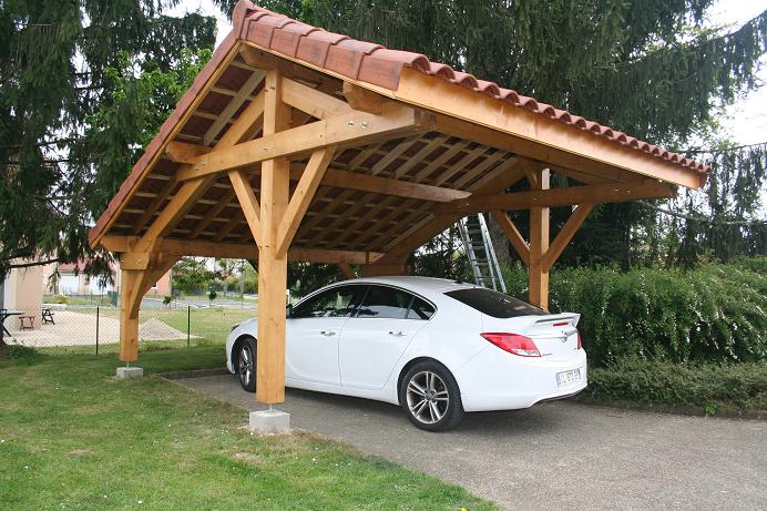 découvrez notre kit d'abri en bois pour voiture, alliant solidité et esthétisme. protégez votre véhicule des intempéries avec un abri facile à installer et durable, conçu pour s'intégrer parfaitement à votre espace extérieur.