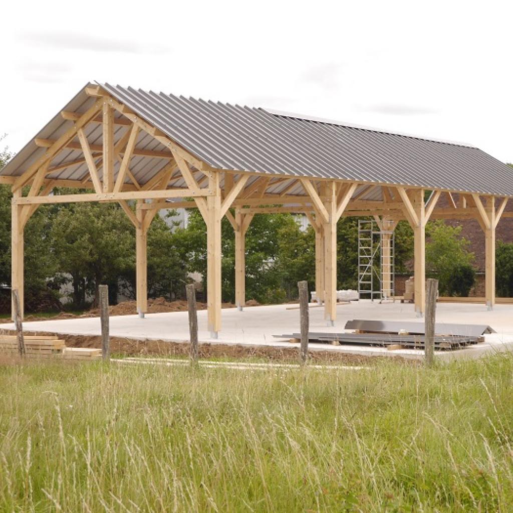 découvrez notre kit bâtiment agricole complet, conçu pour répondre aux besoins des agriculteurs. ce kit inclut des matériaux de haute qualité et des équipements adaptés pour optimiser l'espace et améliorer l'efficacité de votre exploitation. idéal pour le stockage, l'élevage ou le matériel, notre solution est prête à construire votre avenir agricole.