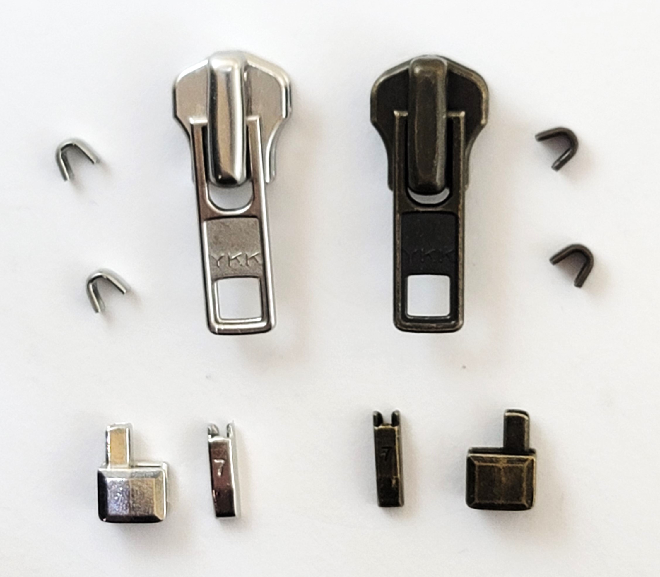 découvrez notre kit métal complet, conçu pour tous vos projets de bricolage et de décoration. fabriqué avec des matériaux de haute qualité, ce kit offre robustesse et durabilité, idéal pour les artisans et les amateurs. transformez vos idées en réalité avec notre sélection d'outils et d'accessoires en métal.