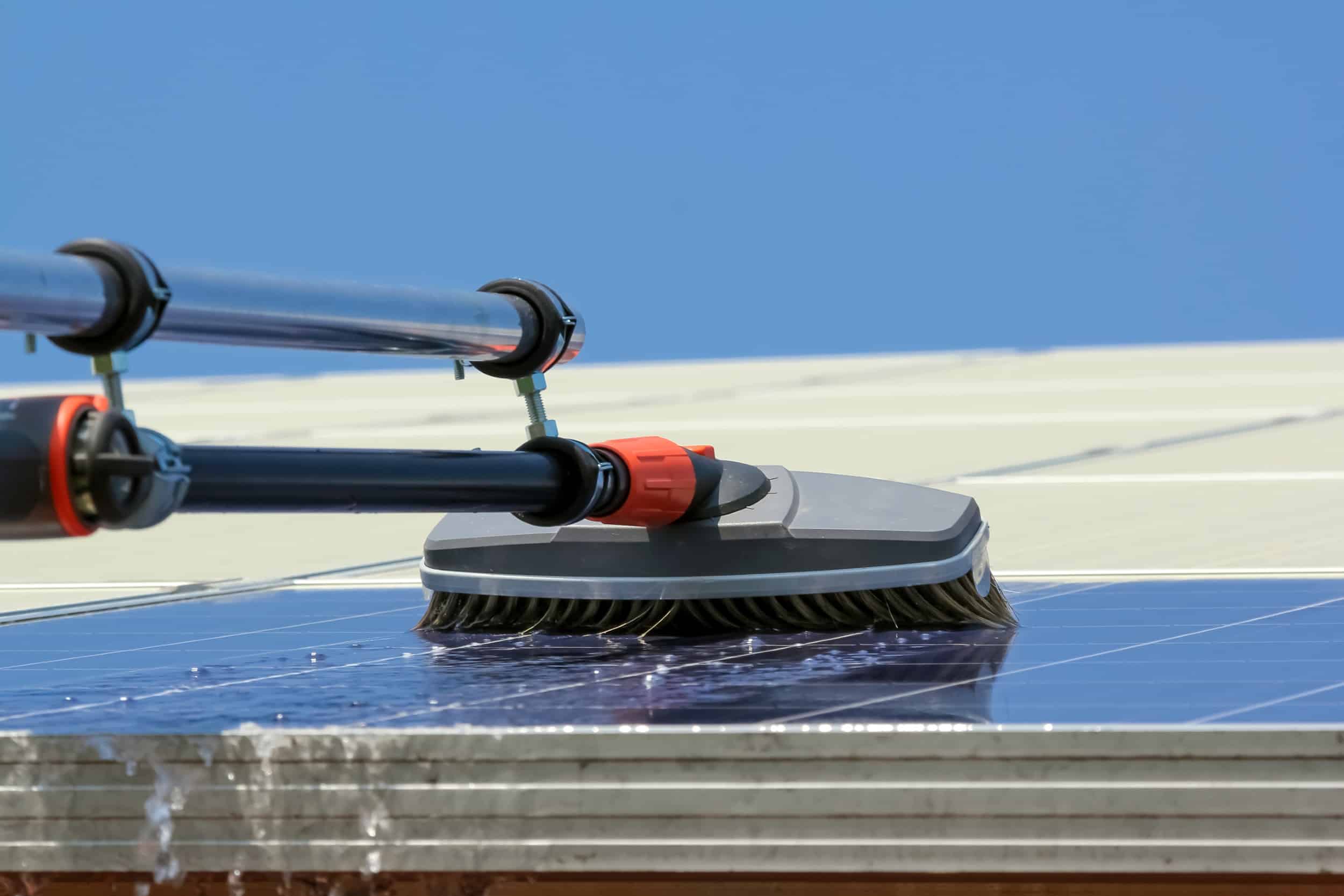 découvrez notre kit de nettoyage pour panneaux solaires, conçu pour maximiser l'efficacité de votre installation. facile à utiliser, il garantit un entretien optimal de vos panneaux, améliorant ainsi leur performance et leur durabilité. protégez votre investissement et augmentez votre production d'énergie renouvelable dès aujourd'hui !
