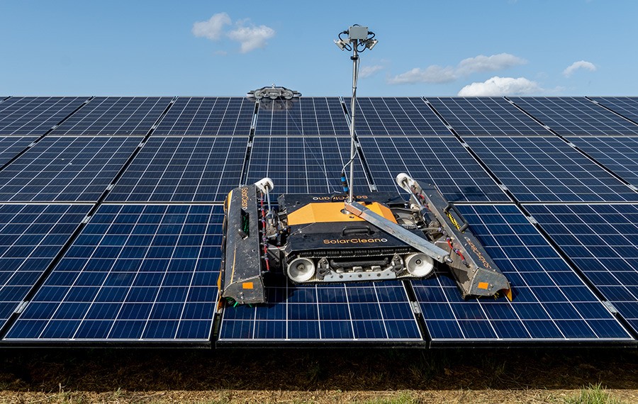 découvrez notre kit de nettoyage spécialement conçu pour vos panneaux solaires. assurez un fonctionnement optimal de vos installations avec des produits efficaces et faciles à utiliser, pour prolonger la durée de vie de votre équipement et maximiser votre production d'énergie renouvelable.