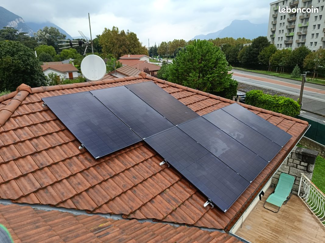 découvrez notre kit solaire 3 kw, une solution optimale pour réduire vos factures d'électricité tout en préservant l'environnement. facile à installer et performant, ce kit vous permet de produire votre propre énergie renouvelable. idéal pour les maisons et les petites entreprises, il offre un excellent rapport qualité-prix. passez à l'énergie solaire dès aujourd'hui !