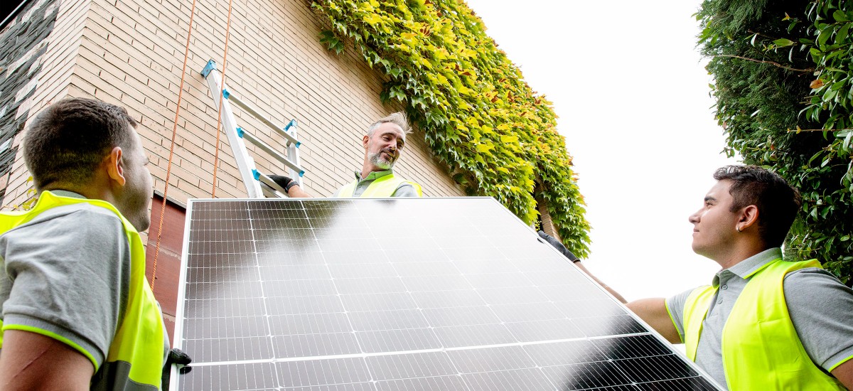 découvrez le kit solaire castorama, une solution idéale pour produire votre propre énergie renouvelable. facile à installer et conçu pour s'adapter à tous vos besoins, ce kit vous permet de réduire vos factures d'électricité tout en contribuant à la protection de l'environnement.
