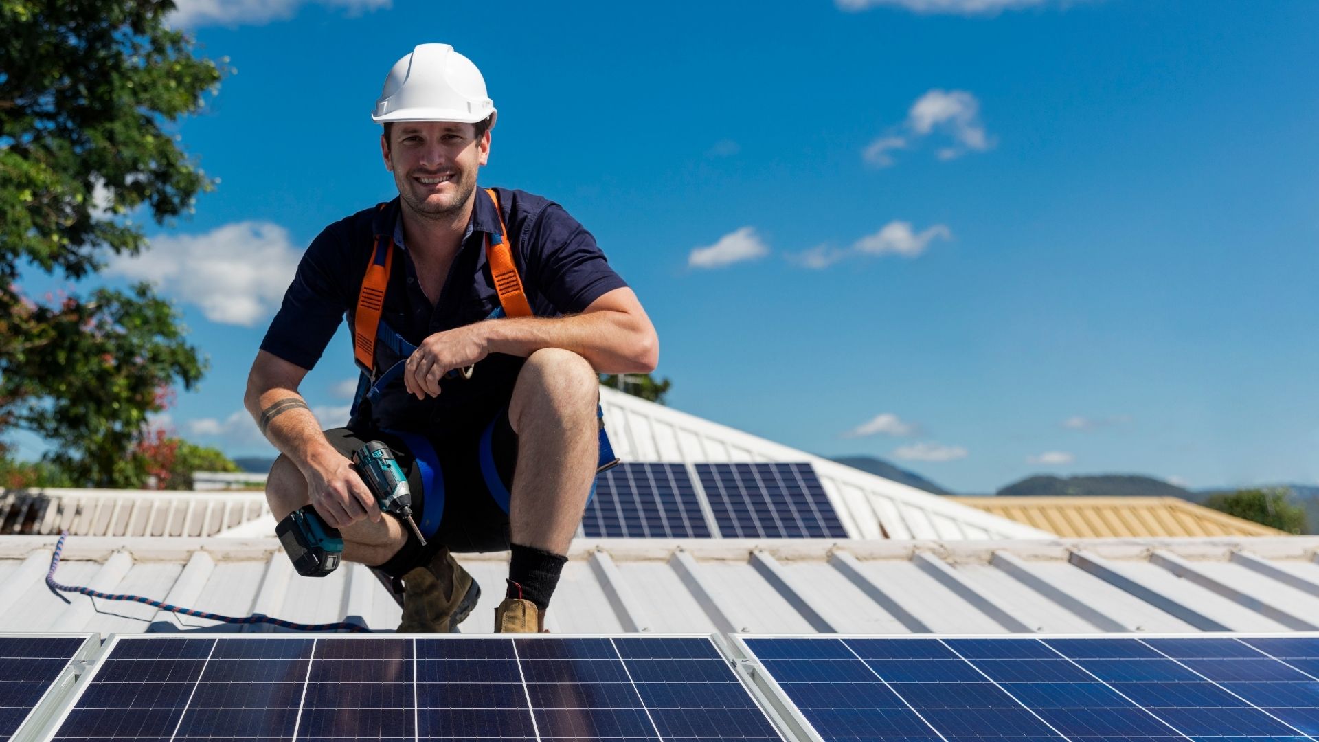 découvrez notre kit solaire économique, conçu pour vous aider à réduire vos factures d'énergie tout en préservant l'environnement. simple à installer et rentable, ce kit vous offre une solution durable pour profiter de l'énergie solaire à moindre coût.