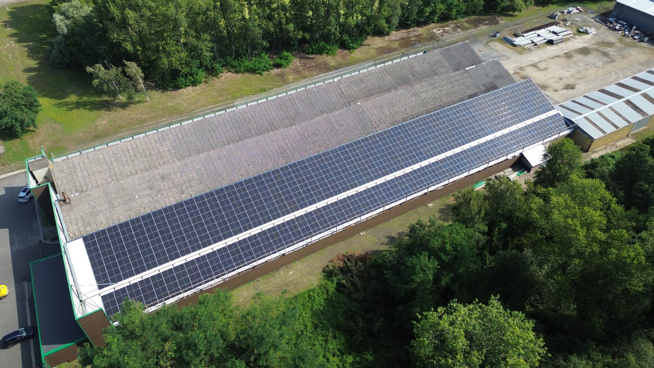 découvrez comment le leasing photovoltaïque vous permet de profiter des avantages de l'énergie solaire sans lourds investissements initiaux. optez pour une solution flexible et économique pour produire votre propre électricité tout en préservant l'environnement.