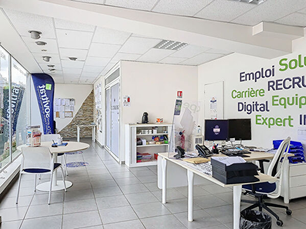 découvrez des conseils pratiques et des stratégies efficaces pour optimiser votre espace de travail local professionnel. améliorez votre productivité et créez un environnement propice à la réussite de votre activité.