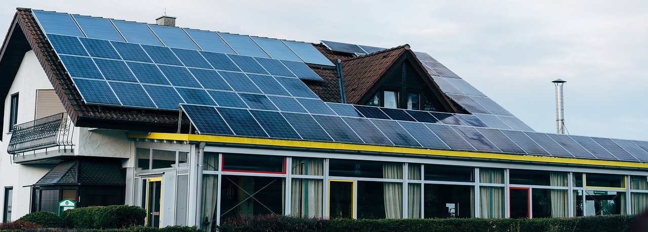 découvrez les avantages d'une maison solaire : un habitat éco-responsable qui réduit votre empreinte carbone tout en vous offrant confort et économies d'énergie. transformez votre manière de vivre grâce à l'énergie renouvelable !