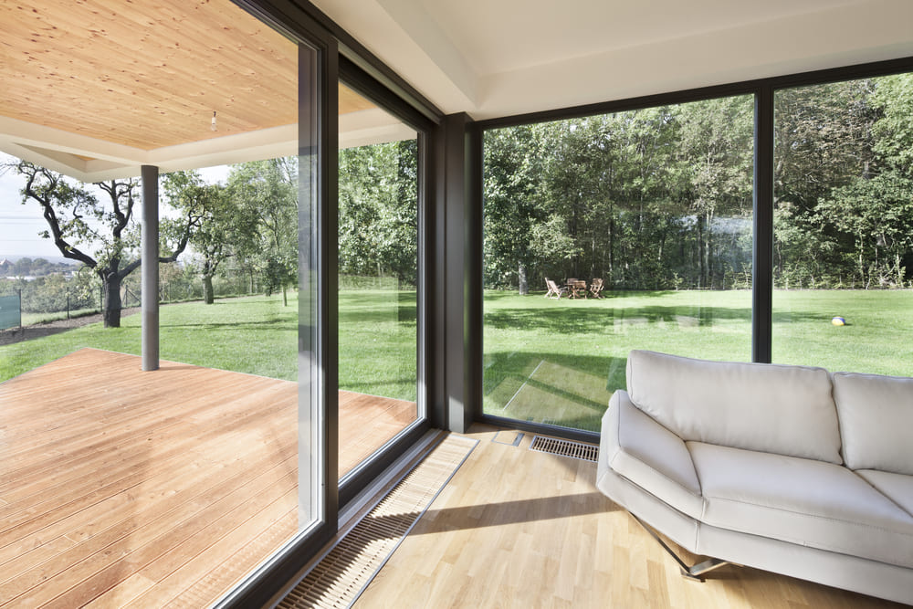 découvrez les avantages d'une maison solaire : une solution écologique et économique qui utilise l'énergie renouvelable pour réduire votre facture d'électricité et minimiser votre empreinte carbone. transformez votre habitat en un espace durable et confortable grâce à l'énergie solaire.