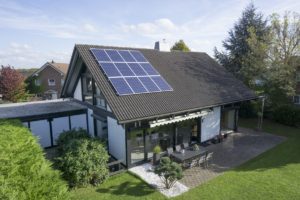 découvrez les avantages de la maison photovoltaïque, une solution écologique et économique qui utilise l'énergie solaire pour réduire vos factures d'électricité tout en respectant l'environnement. optez pour un futur durable dès aujourd'hui.