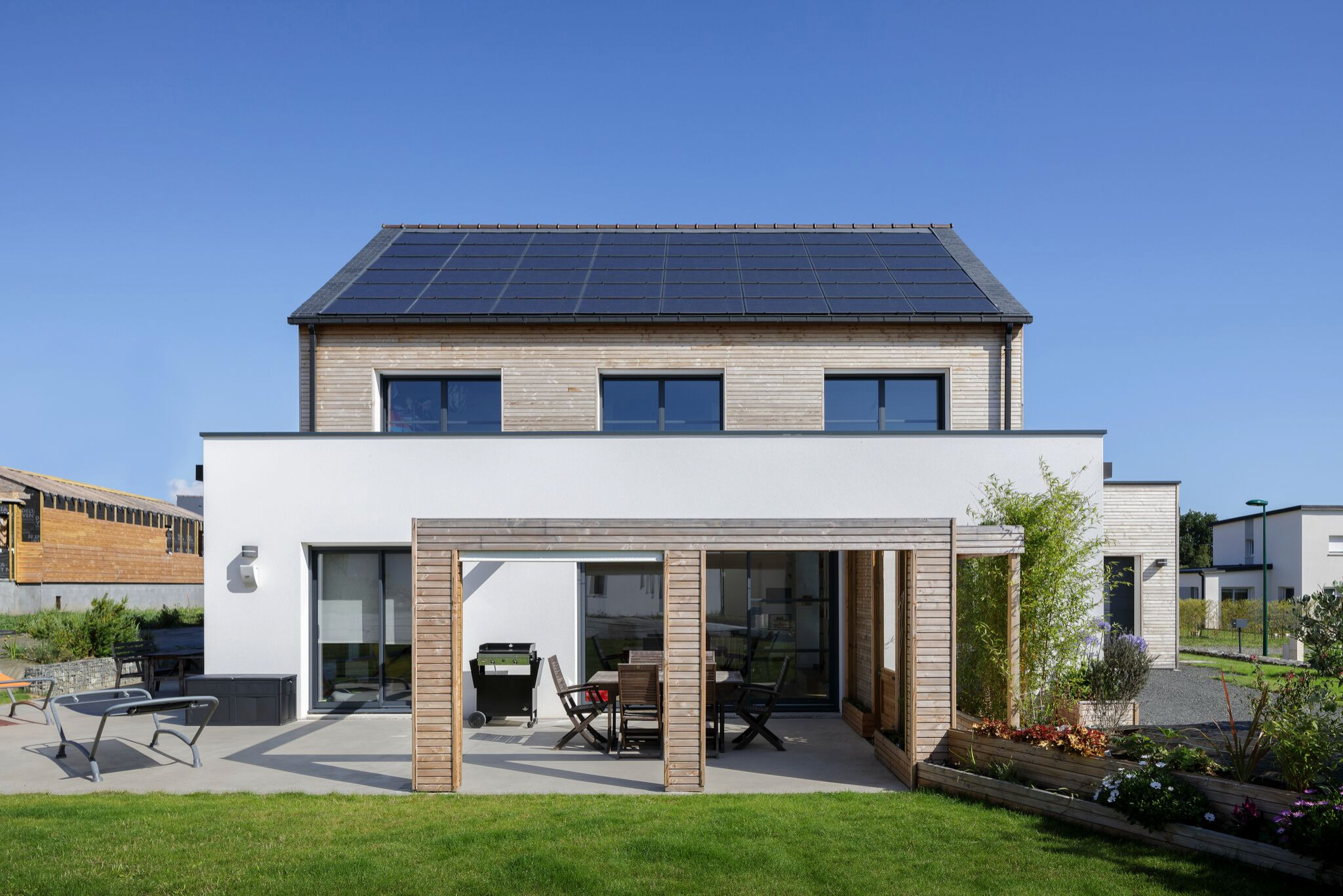 découvrez comment une maison positive peut transformer votre environnement de vie en un espace chaleureux, écologique et écoénergétique. apprenez à intégrer des solutions durables et innovantes pour améliorer votre confort tout en respectant la planète.