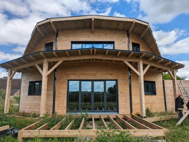 découvrez les avantages d'une maison solaire, un habitat écologique et économique qui utilise l'énergie solaire pour réduire vos factures d'électricité et minimiser votre empreinte carbone. explorez des astuces pour concevoir et aménager votre maison afin d'optimiser l'utilisation de l'énergie renouvelable.