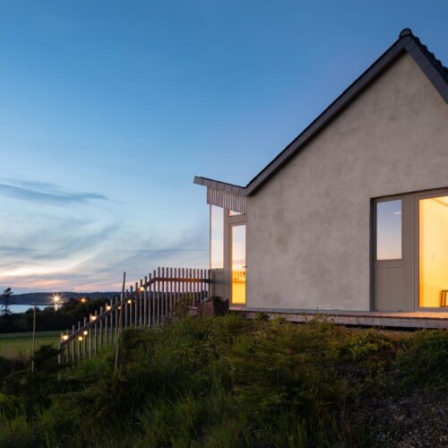 découvrez la maison terre bretagne, un lieu unique alliant tradition et modernité, situé au cœur de la bretagne. profitez d'un cadre authentique et apaisant, idéal pour les amoureux de la nature et du patrimoine breton.
